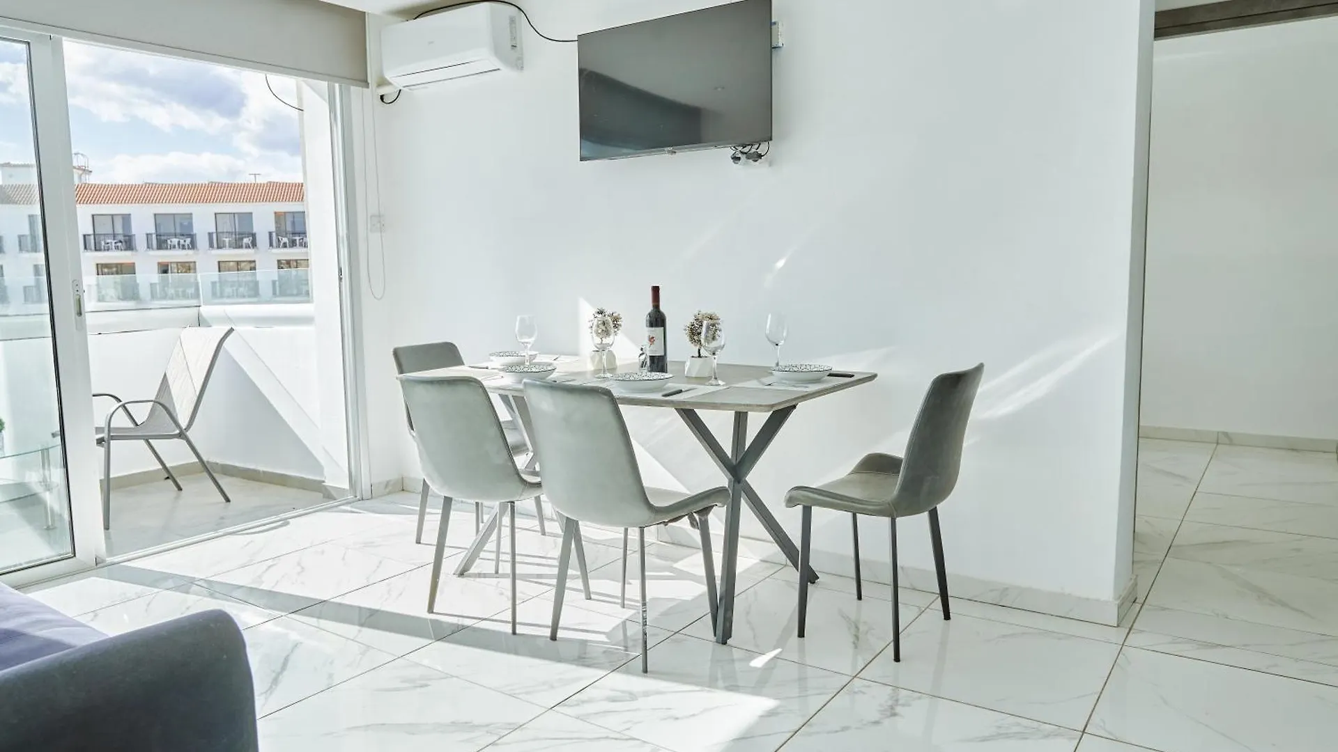 Nissi Avenue Suites 아이아 나파 아파트호텔